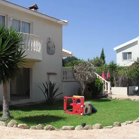 Theodora Villa *